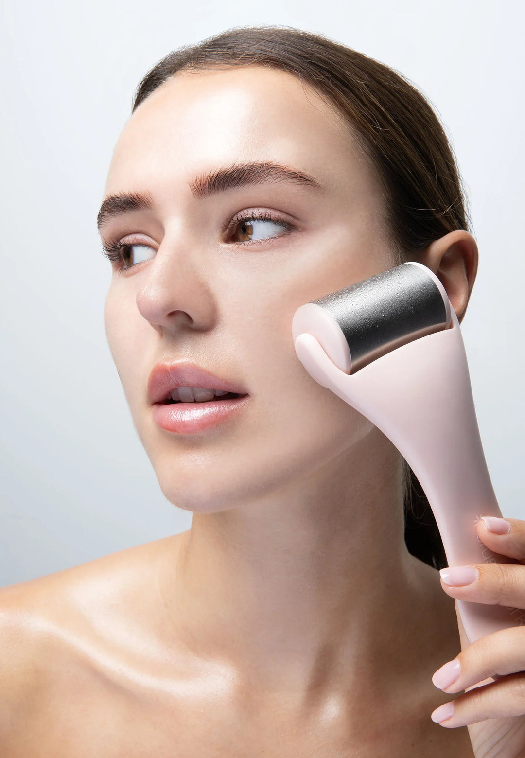 Rouleau de Massage Facial Réfrigérant - Sensation Fraîcheur